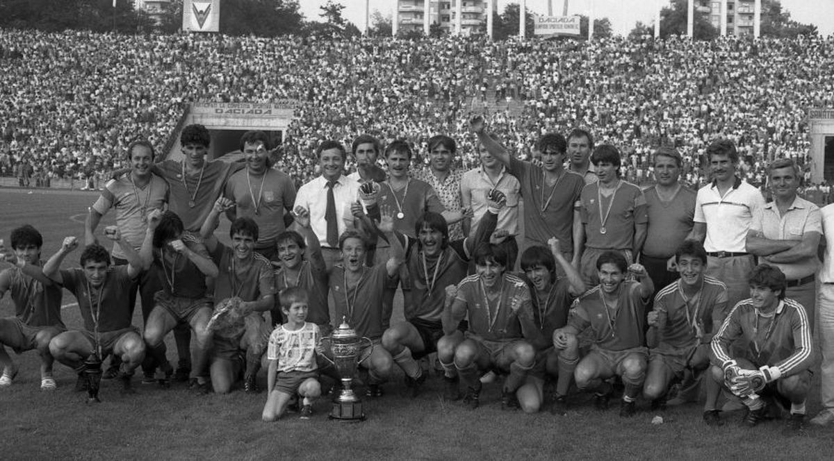 FCSB se laudă pe Facebook cu Supercupa Europei cucerită de Steaua în urmă cu 34 de ani: „O dată istorică pentru fotbalul românesc”