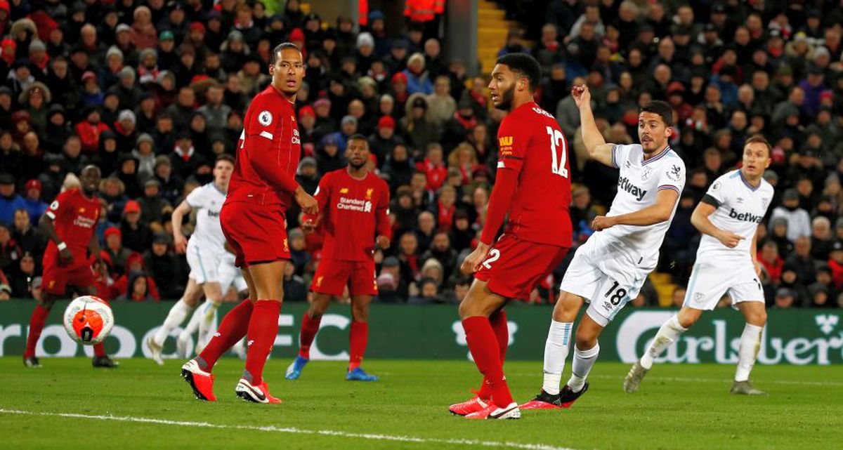 LIVERPOOL - WEST HAM 3-2 // VIDEO+FOTO Sezonul miraculos al „cormoranilor” continuă! Salah și Mane au întors rezultatul pe Anfield