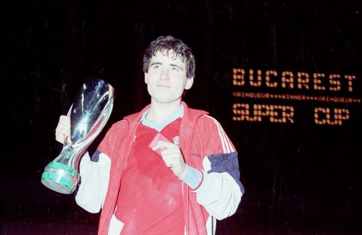 FCSB se laudă pe Facebook cu Supercupa Europei cucerită de Steaua în urmă cu 34 de ani: „O dată istorică pentru fotbalul românesc”