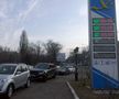 În Kiev, locutorii au format cozi imense la bănci, benzinării și supermarket-uri