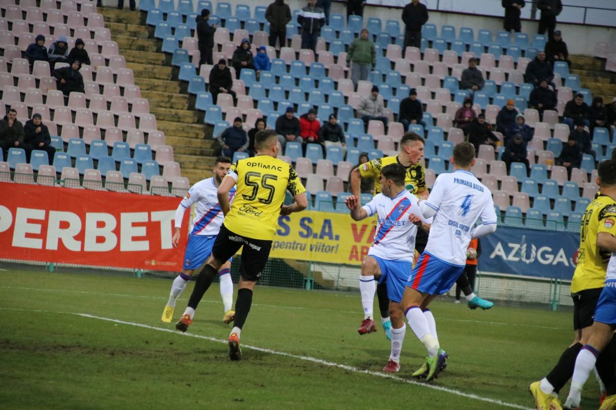 Liga 2, etapa #17. Șase, vine Dinamo! „Câinii” au demolat Unirea Constanța în ultimul meci al rundei. Clasamentul ACUM