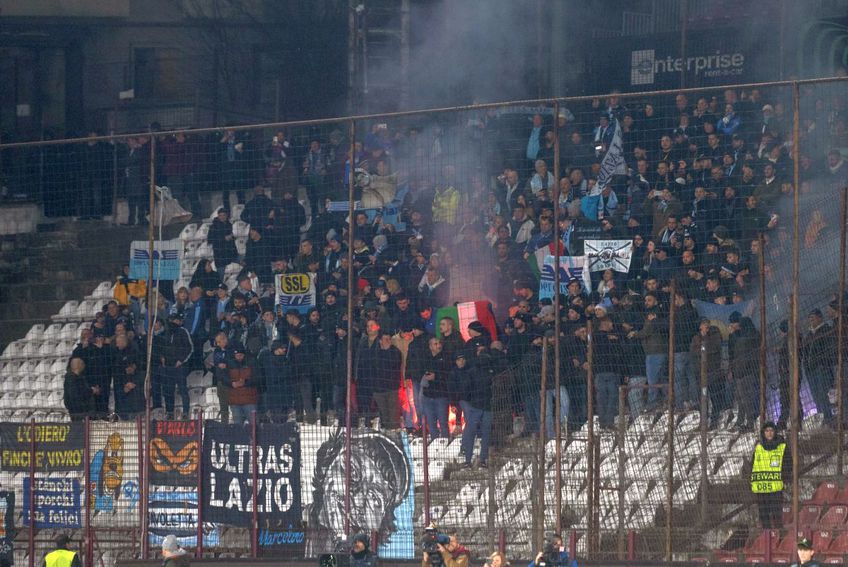 Suporterii lui Lazio au făcut show în Gruia / FOTO: Raed Krishan (GSP)