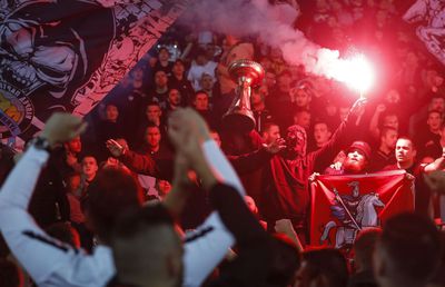 Steagul Rusiei, afișat de fanii sârbi la meciul cu Sheriff Tiraspol, după ce săptămâna trecută au fost interziși în Moldova