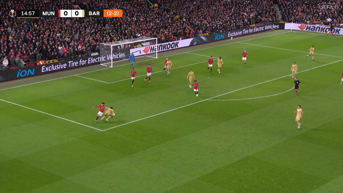 Bruno Fernandes, fault asupra lui Alejandro Balde, în Manchester United - FC Barcelona