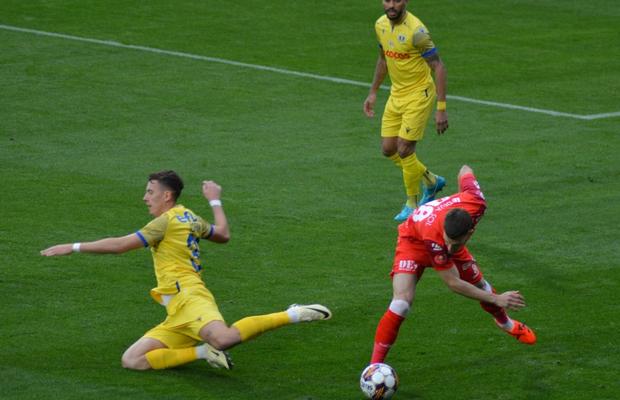 Rednic nu glumește! UTA Arad câștigă și duelul de play-off cu Petrolul și e la egalitate cu locul 6 din Superliga