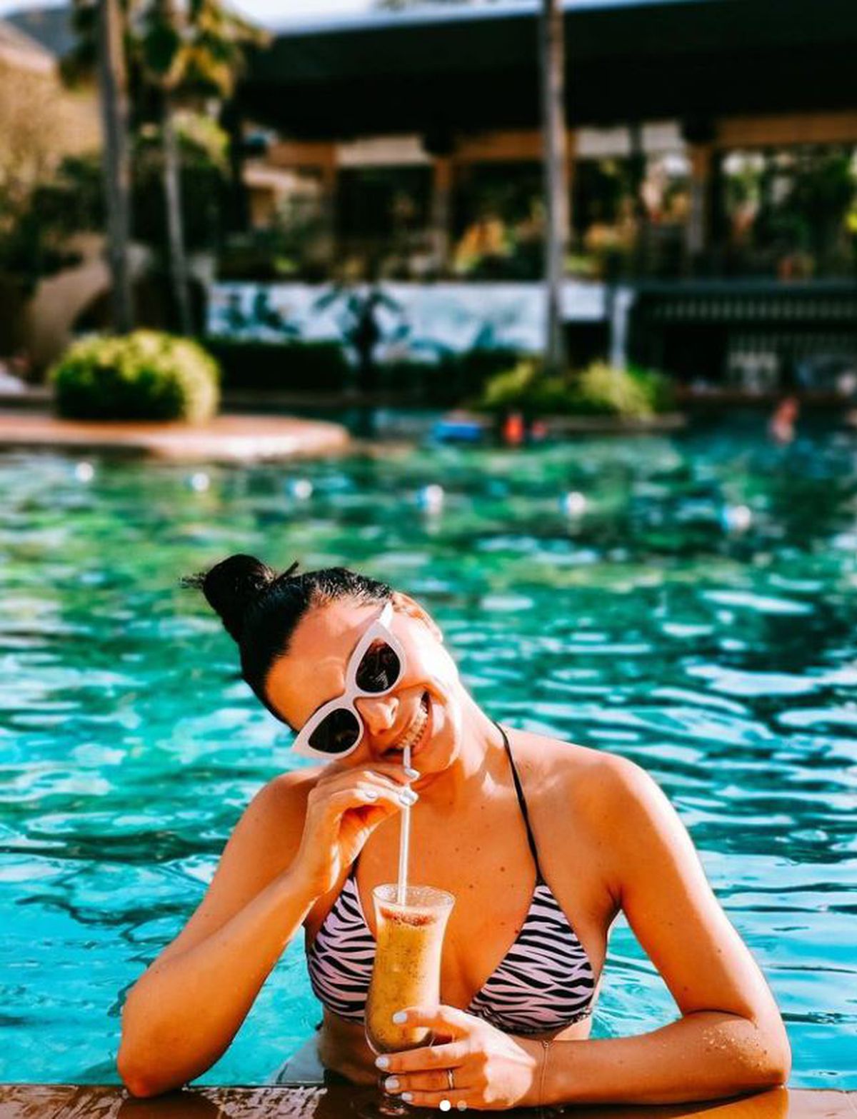 Corina Caragea, vacanță exotică în Bali » Fotografii spectaculoase la plajă