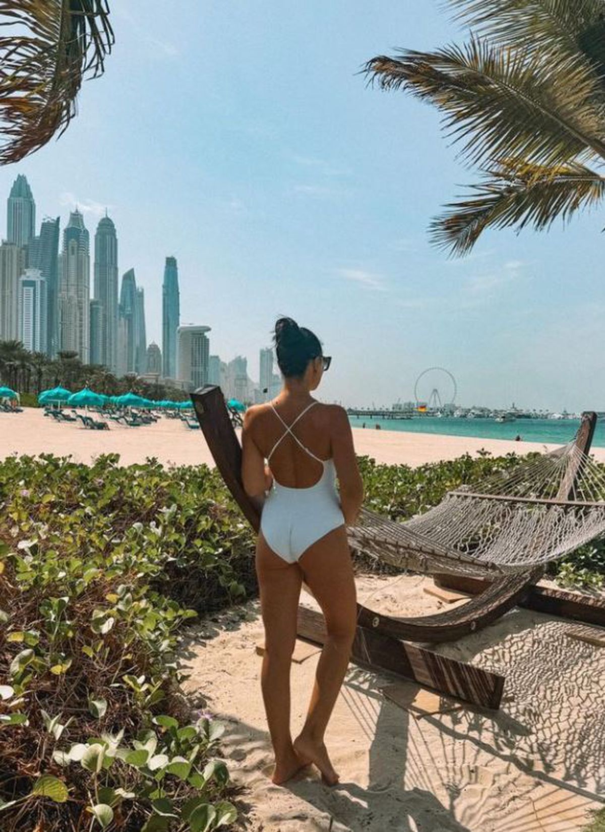 Corina Caragea, vacanță exotică în Bali » Fotografii spectaculoase la plajă