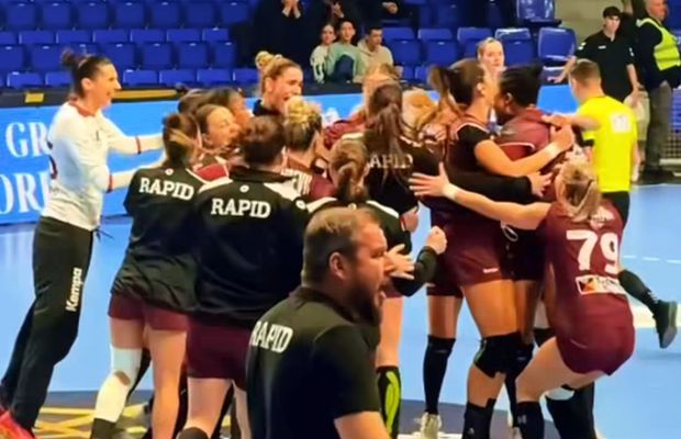 Petrecere în mașină! Rafael van der Vaart, clip viral după calificarea Rapidului în „optimile” Ligii Campionilor la handbal feminin