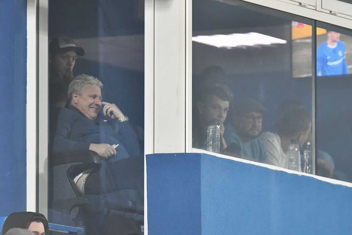 Șumudică, show la interviu! Cu cine ar fi vorbit la telefon în timpul partidei cu Farul: „Ați văzut voi? Sunt cu pastilele în buzunar, îi e frică să nu fac ceva”