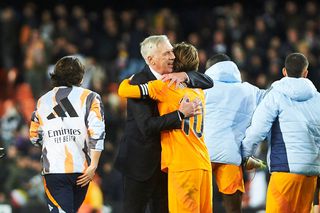 Ancelotti cere prelungirea acordului lui Modric: „Un dar pentru fotbal!” » Cu ce legendă italiană l-a comparat