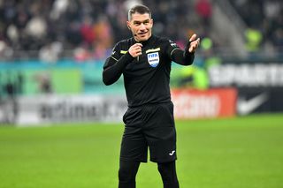 De ce Costreie, din camera VAR, n-ar fi intervenit peste Istvan Kovacs la faza controversată din FCSB - Dinamo