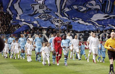 Cât de valide sunt amenințările cluburilor cu mutarea în alt campionat » Care e procedura și ce precedente există: Steaua a vrut să plece la bulgari