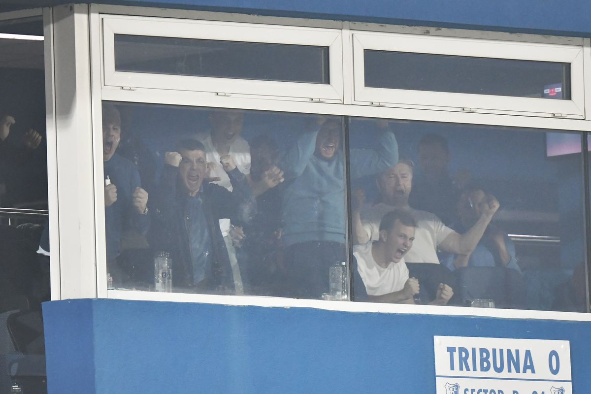 Marius Șumudică, în tribune la Farul - Rapid