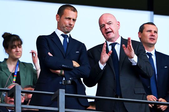 Ceferin, în stânga, alături de Infantino / FOTO: GettyImages