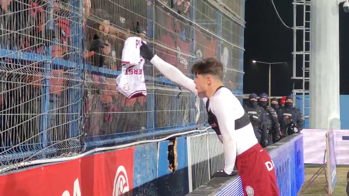 Imagini de la finalul meciului Farul - Rapid