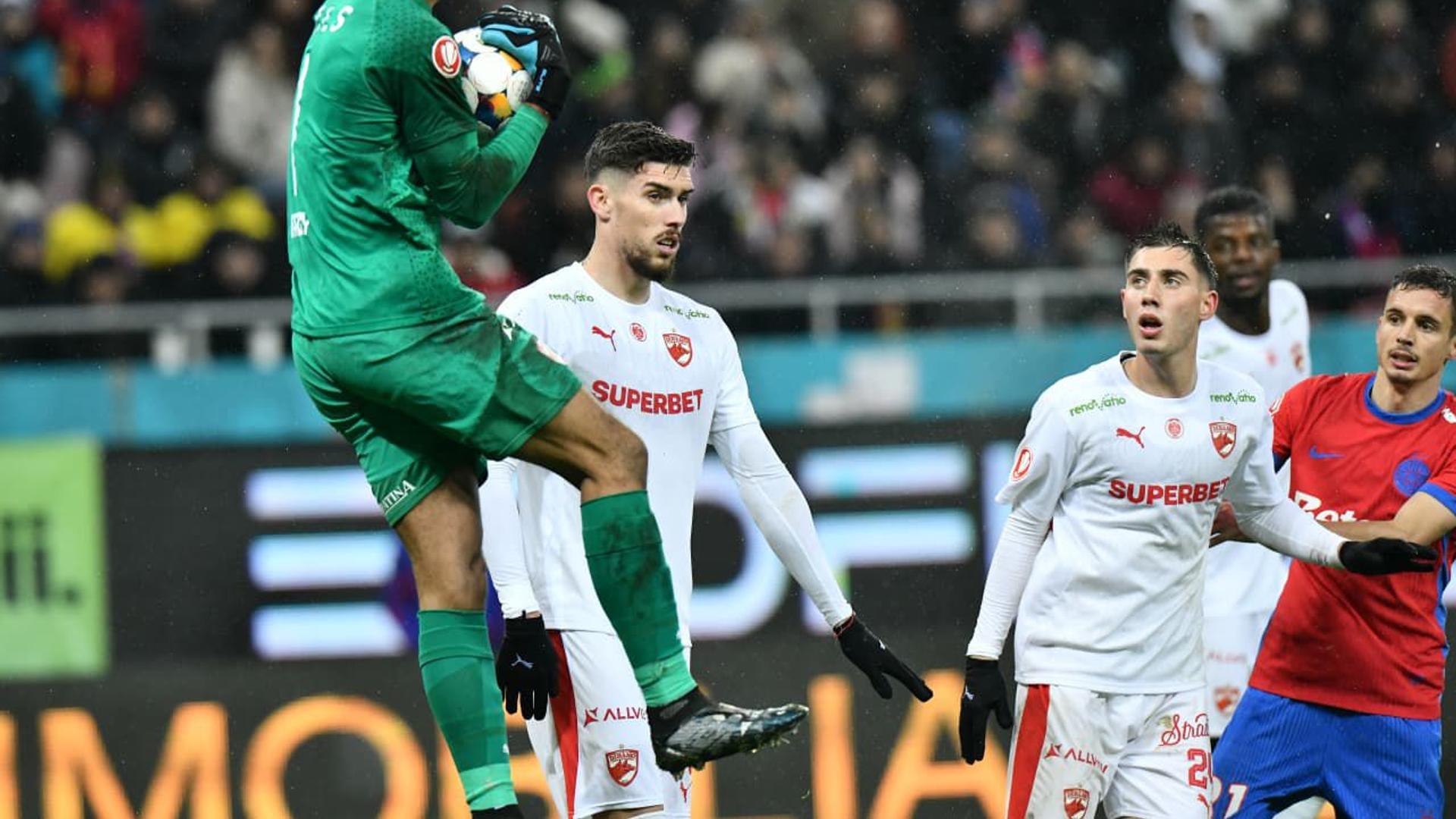Tabel cu diferența punctelor între echipe la startul play-off Superliga, evidențiind riscul de prăbușire al lui Dinamo după un deceniu de performanțe. | sursa foto: Gazeta Sporturilor