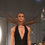 Imagini de pe podium la Săptămâna Modei de la Londra / FOTO: GettyImages