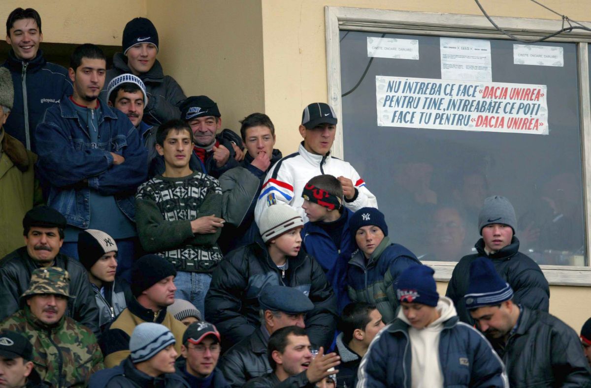 Când FCSB și Dinamo au jucat la Brăila: imagini din alte timpuri de pe „Municipalul” brăilean