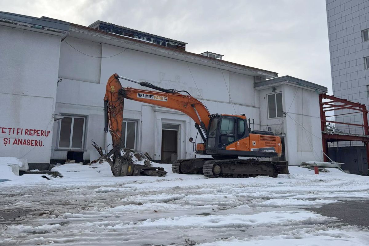 S-au reluat lucrările la noul stadion Dinamo » Cum merge demolarea