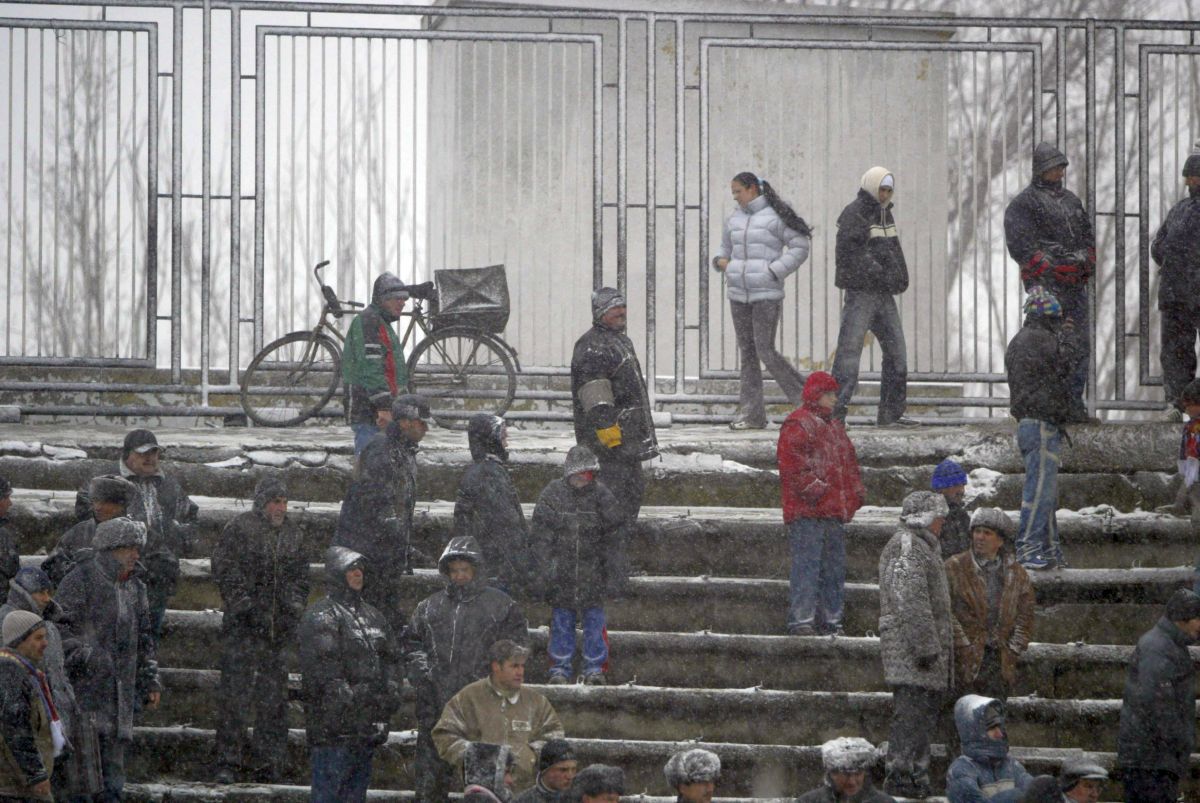 Când FCSB și Dinamo au jucat la Brăila: imagini din alte timpuri de pe „Municipalul” brăilean