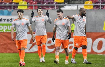 Patronul lui Metaloglobus a făcut haz de necaz: „Dacă se retrag vreo 10 echipe...”