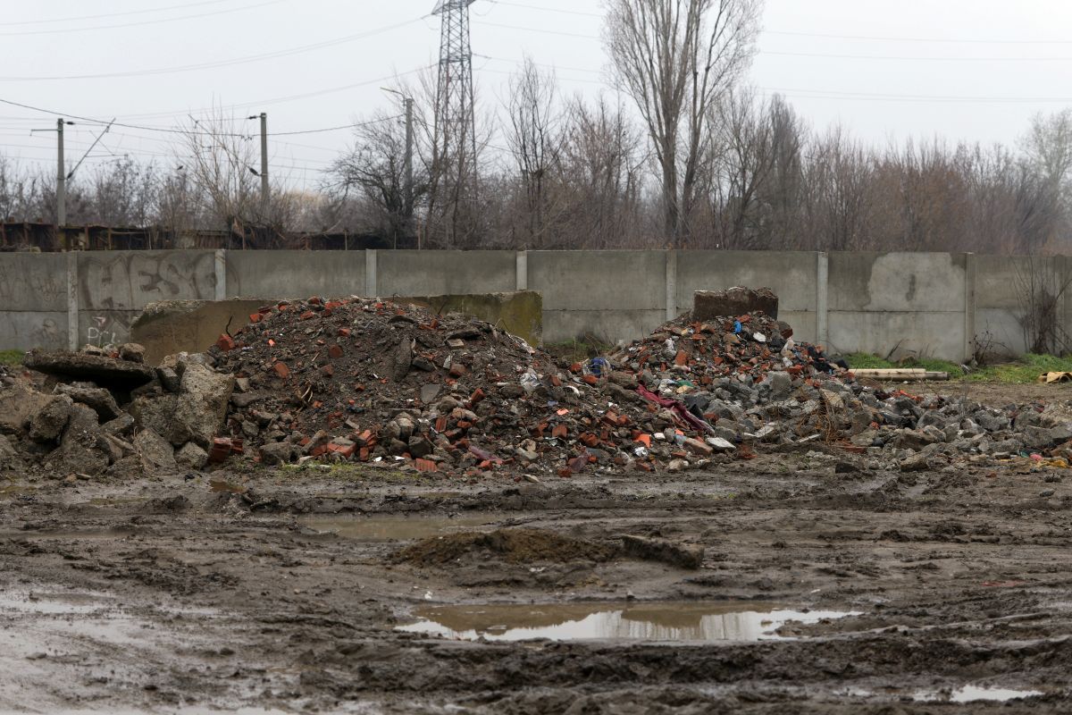 Stadionul de 20.000 de locuri din România se descompune! Reportaj GSP pe arena abandonată de autorități: nimeni nu o mai poate salva!