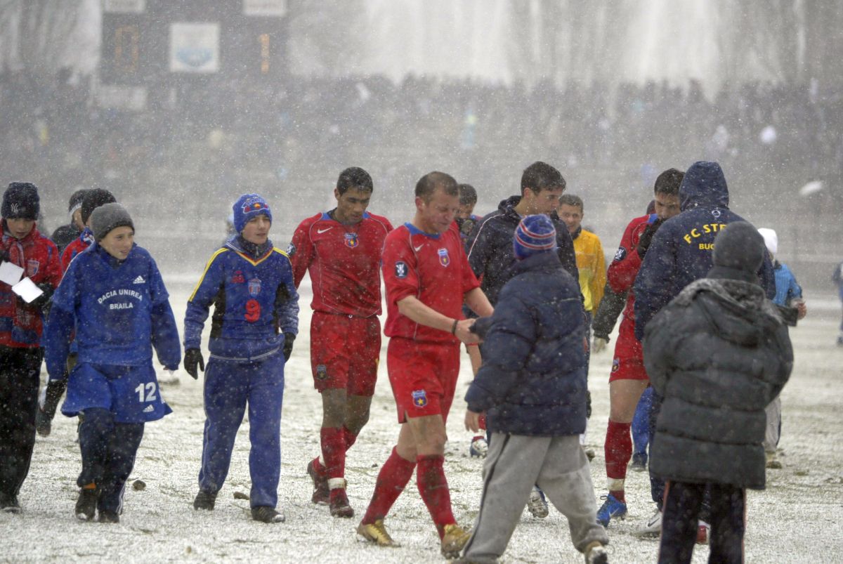 Când FCSB și Dinamo au jucat la Brăila: imagini din alte timpuri de pe „Municipalul” brăilean