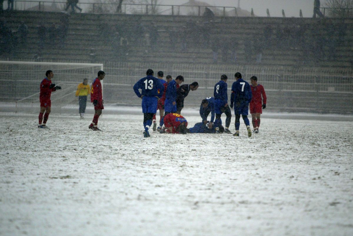 Când FCSB și Dinamo au jucat la Brăila: imagini din alte timpuri de pe „Municipalul” brăilean