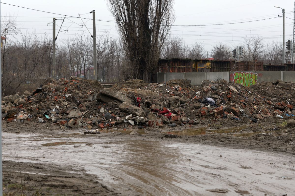 Stadionul de 20.000 de locuri din România se descompune! Reportaj GSP pe arena abandonată de autorități: nimeni nu o mai poate salva!