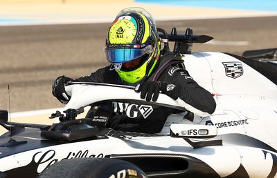 Au cheltuit un MILIARD de dolari înainte de a debuta în Formula 1