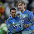Dean Huijsen (dreapta), împreună cu Trent Alexander-Arnold / Foto: Imago