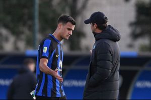 Fostul jucător al lui Chivu despre antrenorul lui Inter: „E important pentru mine. El m-a învățat ce contează!”