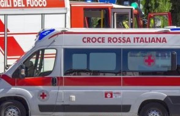 Fără precedent! Suporter înjunghiat de soție în timp ce înjura în casă un arbitru
