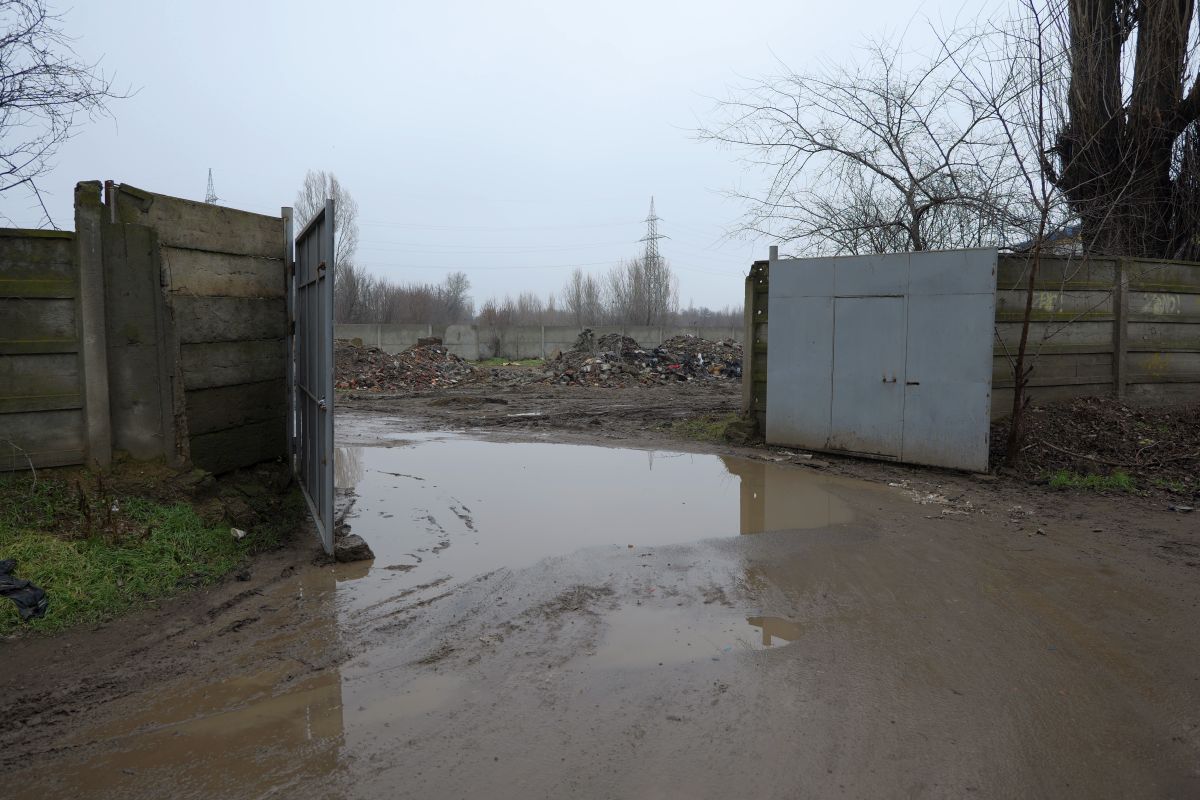 Stadionul de 20.000 de locuri din România se descompune! Reportaj GSP pe arena abandonată de autorități: nimeni nu o mai poate salva!