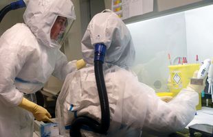 Virusologul Molnar Geza, estimări despre pandemia de coronavirus: „Vor fi două vârfuri în România”