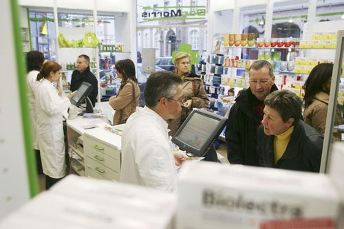 Cristi Munteanu spune că ar fi necesară și închiderea farmaciilor. foto: Guliver/Getty Images