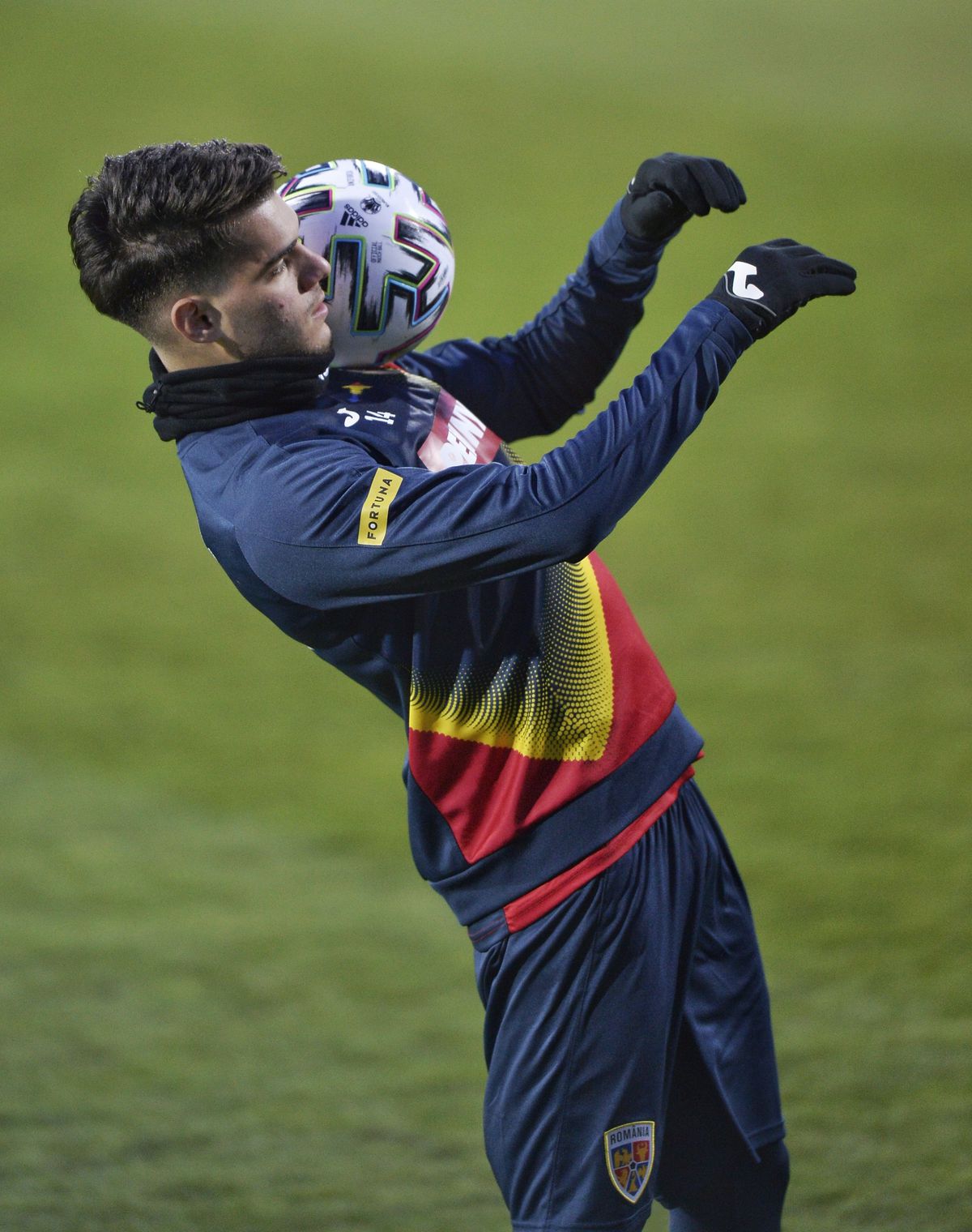 „Tricolorii”, antrenament cu zâmbetul pe buze înainte de meciul cu Macedonia de Nord