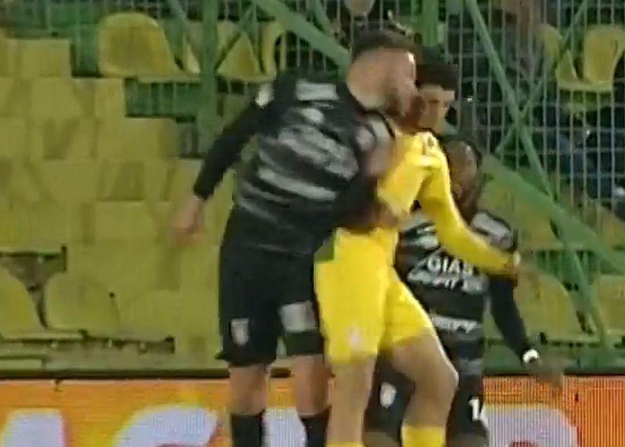 Starea atacantului „desfigurat” după ultima etapă de Liga 1: „Arăta groaznic” » Pe teren la Chindia - Dinamo?!