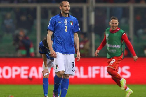 Italia va vedea de acasă al doilea Campionat Mondial la rând, după un șocant 0-1 cu Macedonia de Nord. Giorgio Chiellini (37 de ani), căpitanul naționalei Italiei, a venit primul la interviuri după eșecul umilitor de la Palermo.