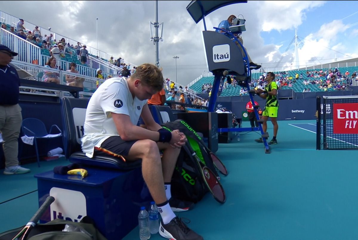 Scene reprobabile la Miami: a lovit un copil de mingi, dar nu a fost descalificat! Adversarul a răbufnit în fața arbitrului