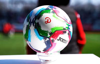 Crainicul lui Dinamo explică anunțul făcut cu Buzăul: „E a opta minge în două meciuri, n-avem două mingi la antrenament pentru copii. Nu suntem Chelsea!”