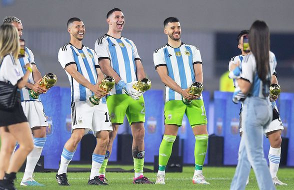 Obscenitate în grupul Argentinei! Emiliano Martinez și alți 4 campioni mondiali au repetat la Buenos Aires gestul jenant din Qatar