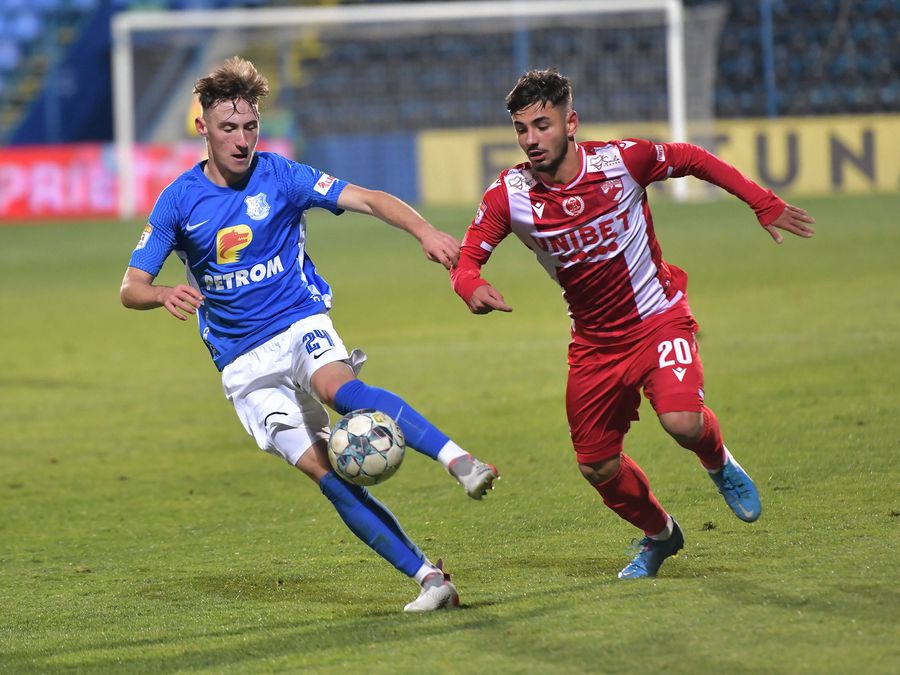 Grameni vs Bordușanu, într-un meci din ianuarie 2022 Trei jucători de la Farul au susținut Dinamo pe „Arcul de Triumf”: „Au stat ascunși. Zburdau pe acolo, se bucurau!”