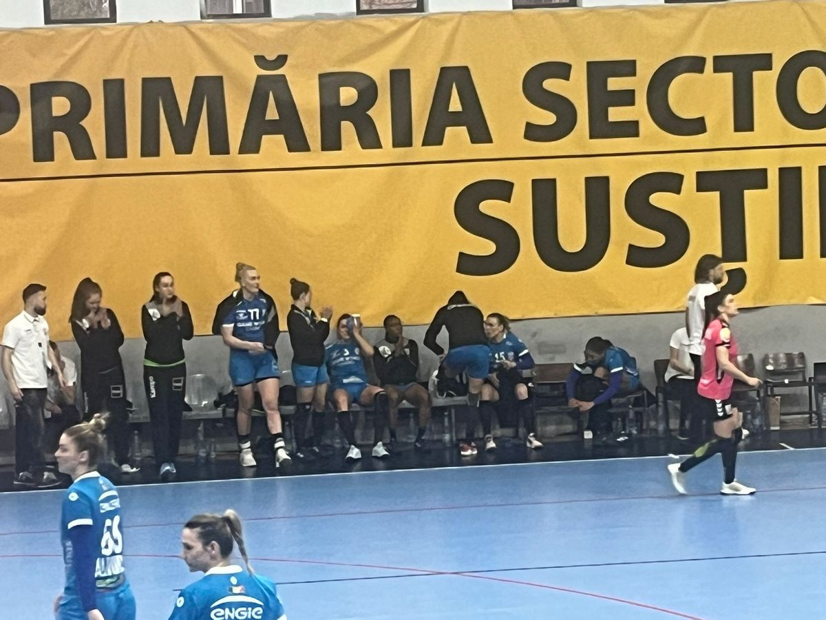 CSM București a învins-o clar pe Baia Mare, dar Adi Vasile tremură » Lacrimi de durere pentru o jucătoare de bază