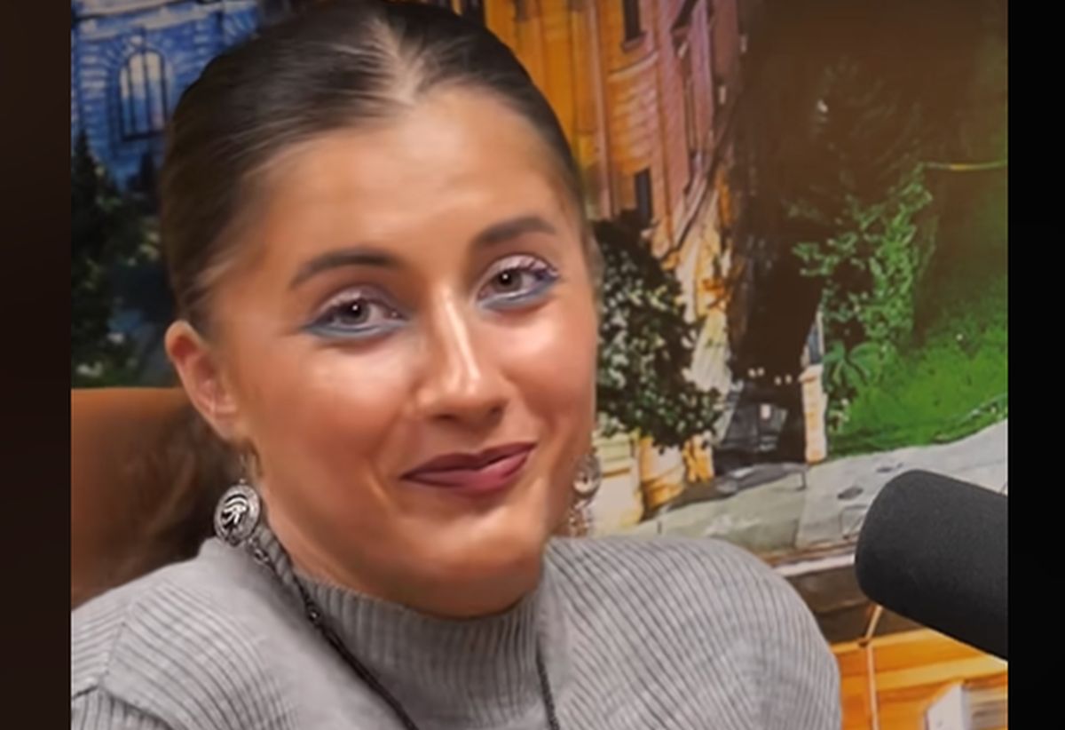 Andreea Prisăcariu a avut o criză de râs la întrebarea Geaninei Iacob: „Să te invit?”