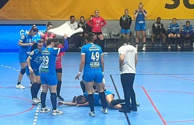 CSM București a învins-o clar pe Baia Mare, dar Adi Vasile tremură » Lacrimi de durere pentru o jucătoare de bază