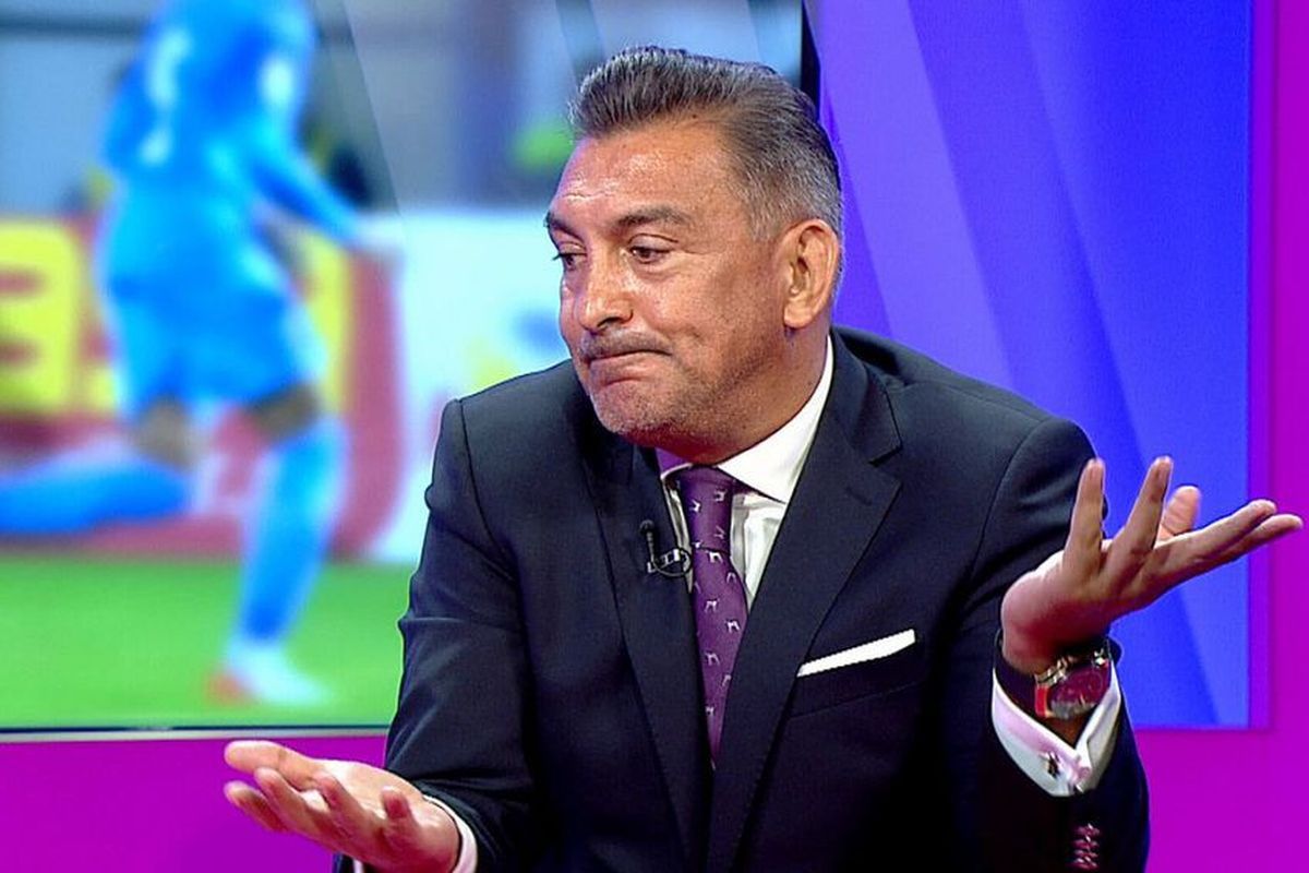 „Ilie Dumitrescu m-a prins în baie la Liverpool: «Ce faci acolo?»” » Două episoade în premieră: „În mintea mea se derulau multe chestii”