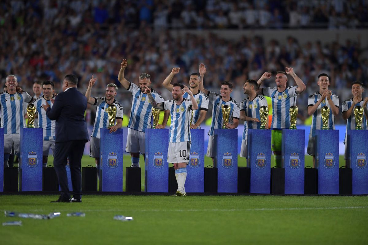 Delir în Argentina, cu 83.000 de oameni » Messi a reușit golul #800 din carieră!