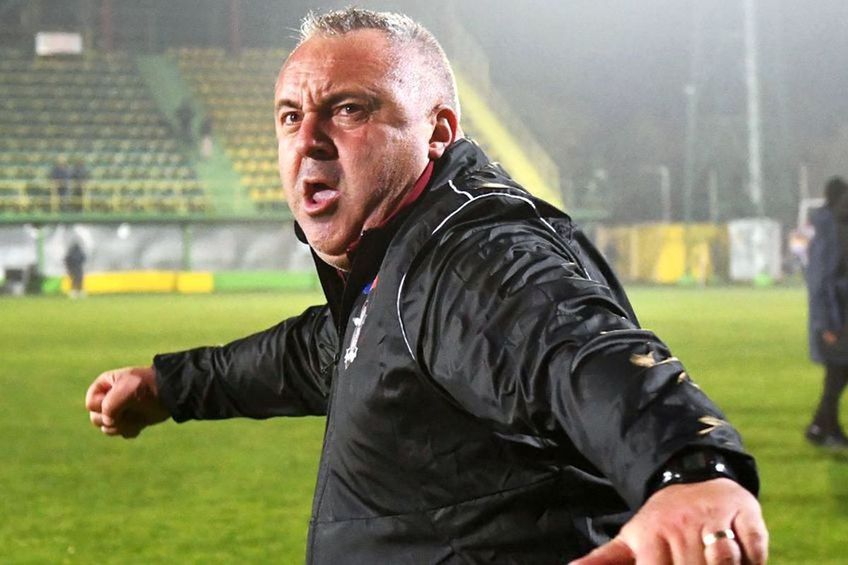 Mihai Iosif (48 de ani), fostul antrenor al celor de la Rapid, crede că gruparea din Giulești se poate bate la titlul de campioană a Superligii în acest sezon.