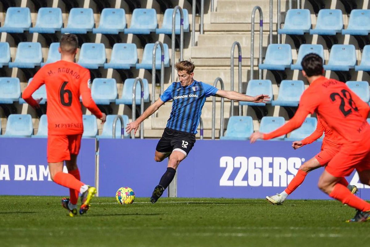 Tricolorii pot da nas în nas cu Pique în Andorra: „Ne încuraja, făcea mese de sărbători. N-au venit nici Shakira, nici Clara”